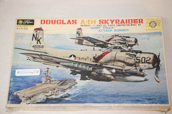 FUJ7A-14 - Fujimi 1/72 Douglas A-1H Skyraider - WWWEB10112877